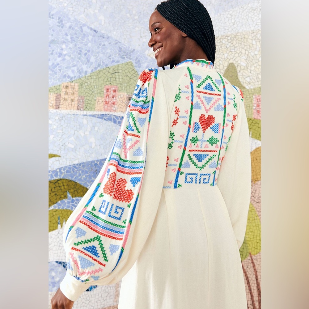 FARM Rio Embroidered White Maxi Dress with Multicolor Trim - Picture 6 of 16